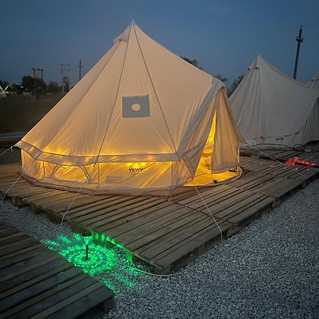 Meme Glamping Hotel Corbu  Ngoại thất bức ảnh
